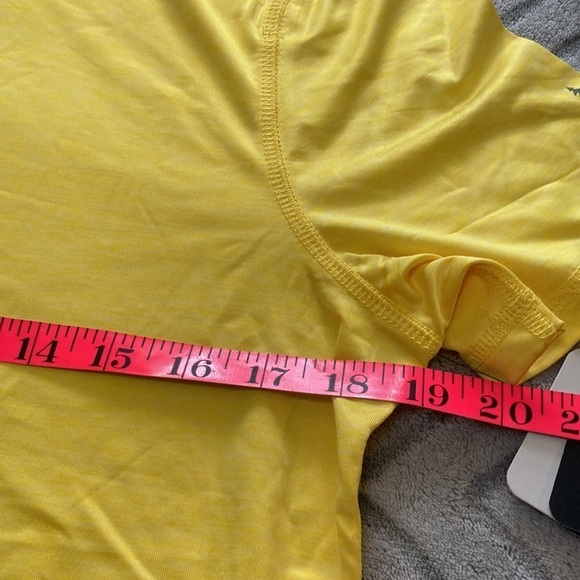Bass outdoors yellow performance tee size large - Picture 6 of 8